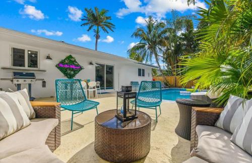 North Central Hollywood House | Heated Pool with Beach Gear, The Other Hollywood