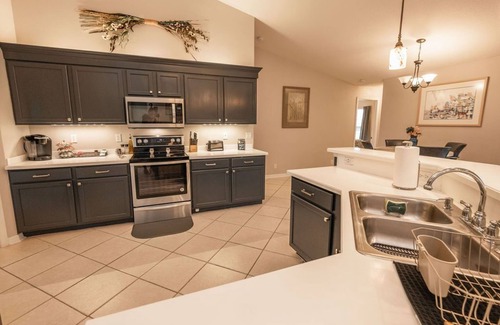 Port Saint Lucie House | Heated Salt Water Pool Home- Sleeps 12- Putting Green