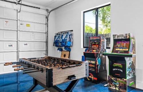 Riverside Park House | Heated Saltwater Pool, Arcades, Golf - 5min to Las Olas Boulevard