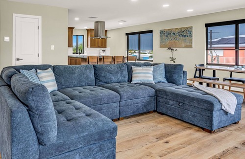Sands House | 🐠 HEATED SWIM SPA/OPEN WATER VIEWS/BOAT DOCK/LUXURIOUS/ BUILT IN 2023🐬