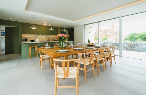 Thorpeness Cottage | Heath House - sleeps 10 guests in 5 bedrooms