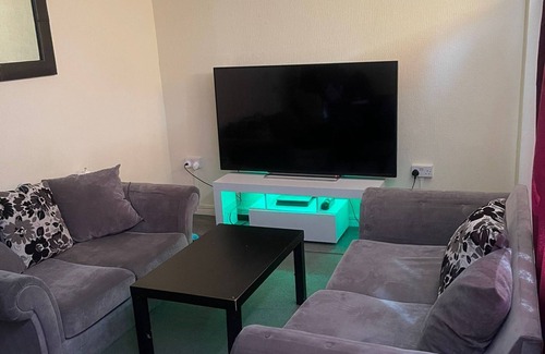 Wolverhampton Apartment | HEATH TOWN APARTMENT
