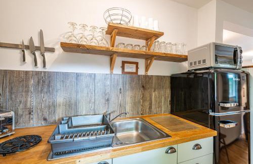 East Lewiston Apartment | Heather Lodge 10 with Hot Tub