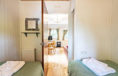 East Lewiston Apartment | Heather Lodge 10 with Hot Tub