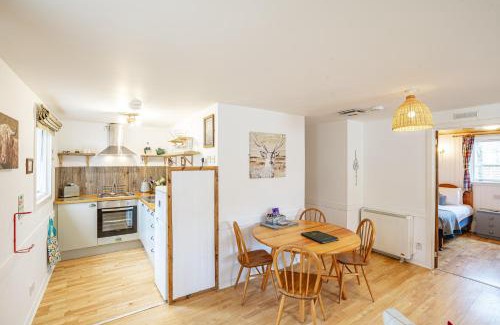 East Lewiston House | Heather Lodge 4, sleeping 6