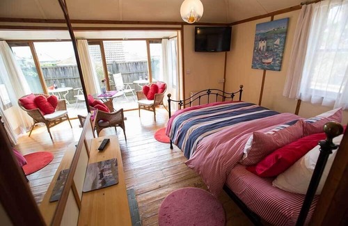 West Bay Other | Heatherbell Accommodation