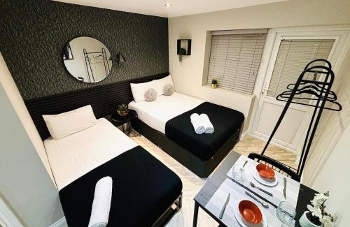 Hillingdon Apartment | Heathrow airport studios