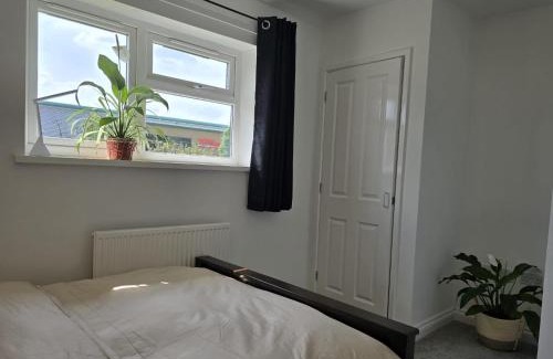 London Borough of Hounslow House | Heathrow, Hounslow, Beautiful Modern Home