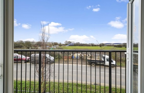 Stanwell Apartment | Heathrow Living Serviced Apartments by Ferndale - Apt 01