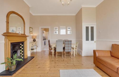 Tynemouth Apartment | Heaton House Apartment - North East Escapes