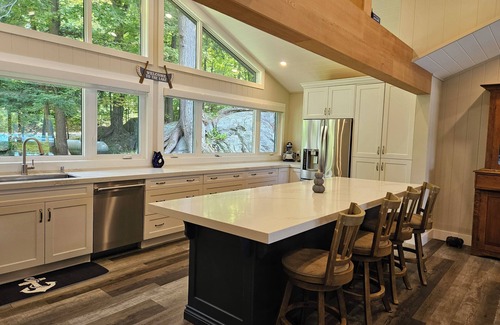Minett Cottage | Heatwave coming Sept 15 to 21st. New build/Lux cottage, flat property.nS.W. exp