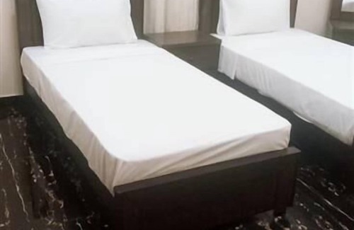 G-6 Sector Hotel | Heaven Huts