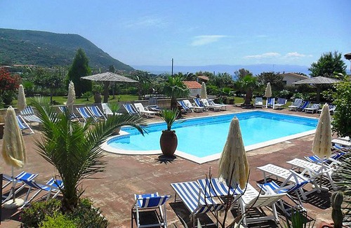 Ricadi Resort | Heaven