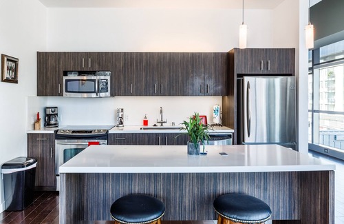Hollywood Apartment | Heaven on Hollywood Furnished Apts - Vine