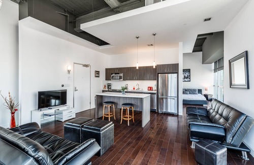 Hollywood Apartment | Heaven on Hollywood Furnished Apts - Vine