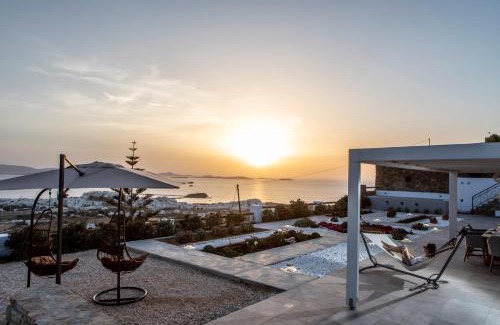Naxos Town Apartment | Heaven's Hill