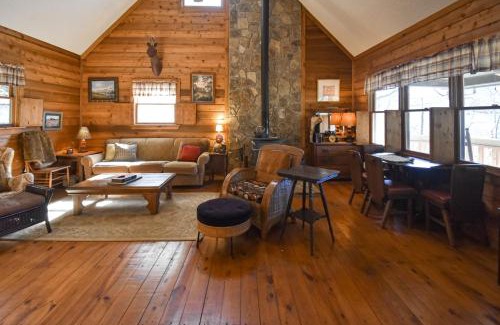 Hiawassee House | Heavenly Eden
