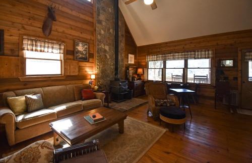 Hiawassee House | Heavenly Eden