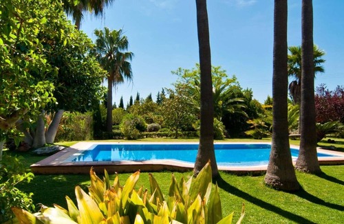Binissalem Villa | Heavenly finca with a park-like garden