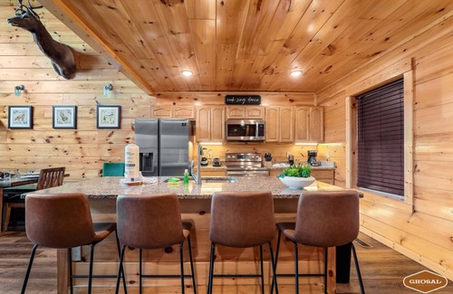 Sevierville Cabin | Heavenly Heights by Ghosal Luxury Lodging
