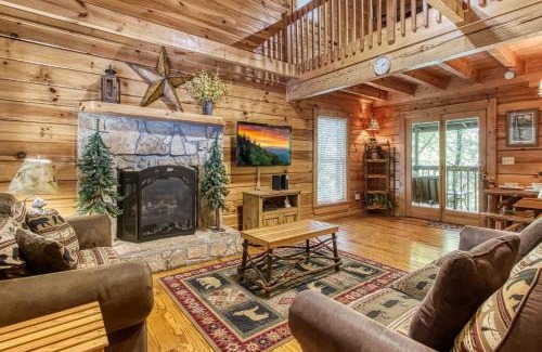 Gatlinburg House | HEAVENLY HEIGHTS - GREAT LOCATION! CLOSE TO ALL THE ACTION! cabin