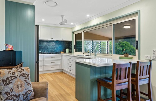 Allandale House | Heavenly Hideaway at Lovedale with Private Pool and Spa