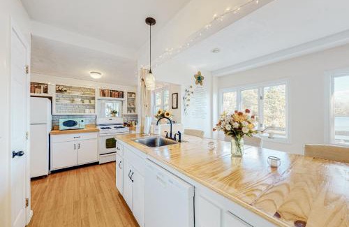 Plymouth House | Heavenly Lakefront