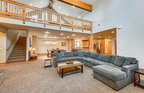 Bijou Park Acres House | Heavenly Valley Estate: Hot Tub, Pets