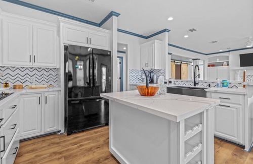 Creole House | Hebert's Landing Oasis-BBQ, HOT TUB, fishing & sunsets