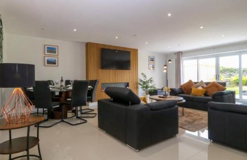Amlwch House | Hedd