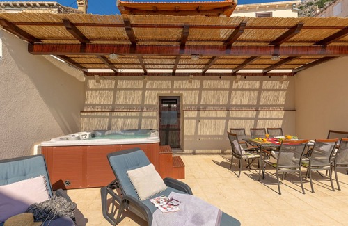Ploce Apartment | Hedera Estate, Hedera A19