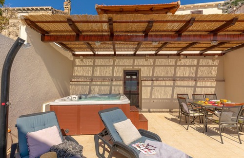 Ploce Apartment | Hedera Estate, Hedera A19
