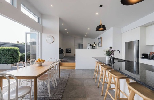 Launceston CBD House | Hedera on Frankland - Newly renovated 3 bedroom home in central Launceston