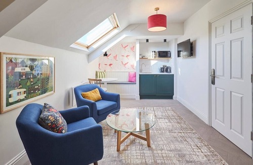 Wooler Apartment | Hedgehope @ Arlington House Hotel: Boutique Self Check-In Ensuite Room in Wooler