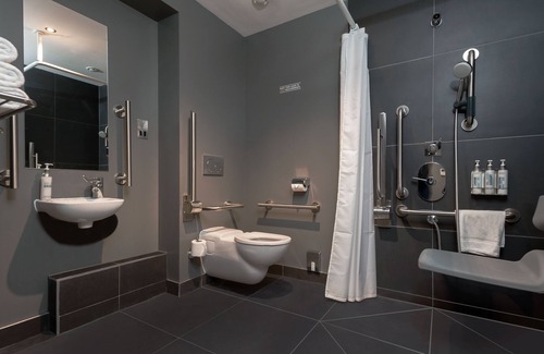 Hammersmith Broadway Hotel | Heeton Concept Hotel - Luma Hammersmith