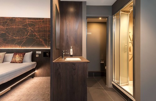 Hammersmith Broadway Hotel | Heeton Concept Hotel - Luma Hammersmith