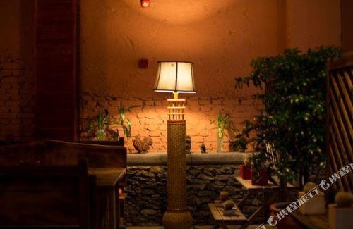 Tengchong Hotel | Hehua Hotspring Bajiao Guanmabang Hostel