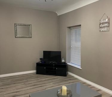Londonderry Apartment | Heights View Apartment