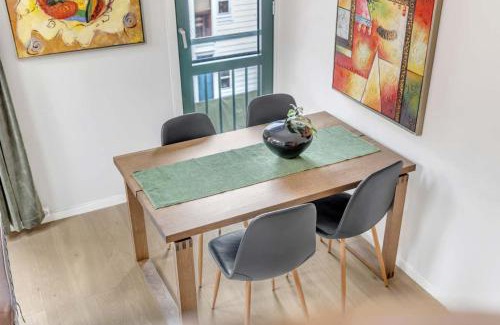 Bergenhus Apartment | Heimby - Seaside Luxury - Free Parking