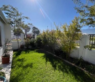 Somerset West Apartment | Helder Haven Cottage