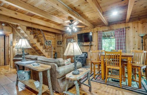 Sautee Nacoochee House | Helen Area Rustic Retreat about 5 Miles to Main Street