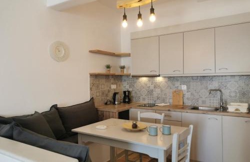 Aliki Apartment | Helen's Minimal Studios & Apartments