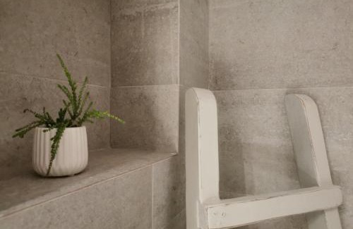 Aliki Apartment | Helen's Minimal Studios & Apartments