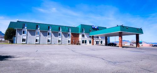Helena Hotel | Helena Inn - Airport
