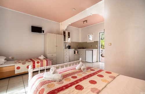 Svoronata House | Helena Inn