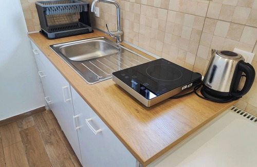 Paradisi Apartment | Helena Private Apartment near Airport