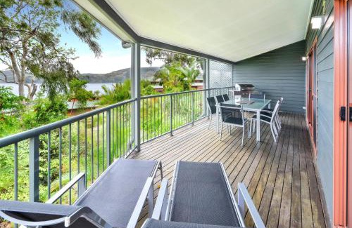 Hamilton Island House | Heliconia 1 Hamilton Island 3 Bedroom Ocean Views with Golf Buggy