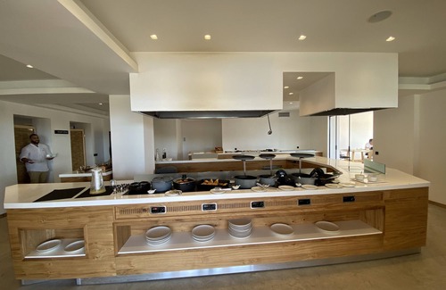 Amoopi Hotel | Helios Beach Hotel & Bungalows