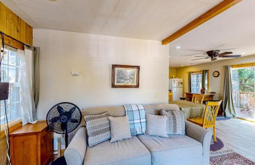Cedar Glen House | Heliotrope Hideaway