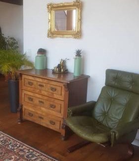 Lichtenberg Apartment | Helle Dachgeschosswohnung für 8 Personen in zentraler Lage